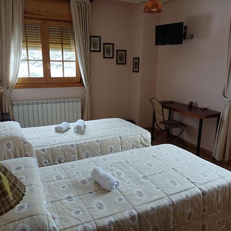 Hotel Pico Espiguete Alba de los Cardaños エクステリア 写真