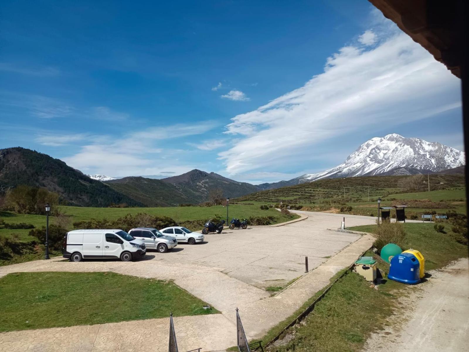 Hotel Pico Espiguete Alba de los Cardaños エクステリア 写真
