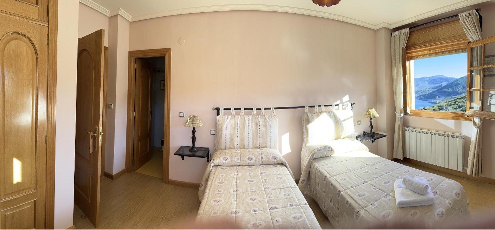 Hotel Pico Espiguete Alba de los Cardaños エクステリア 写真