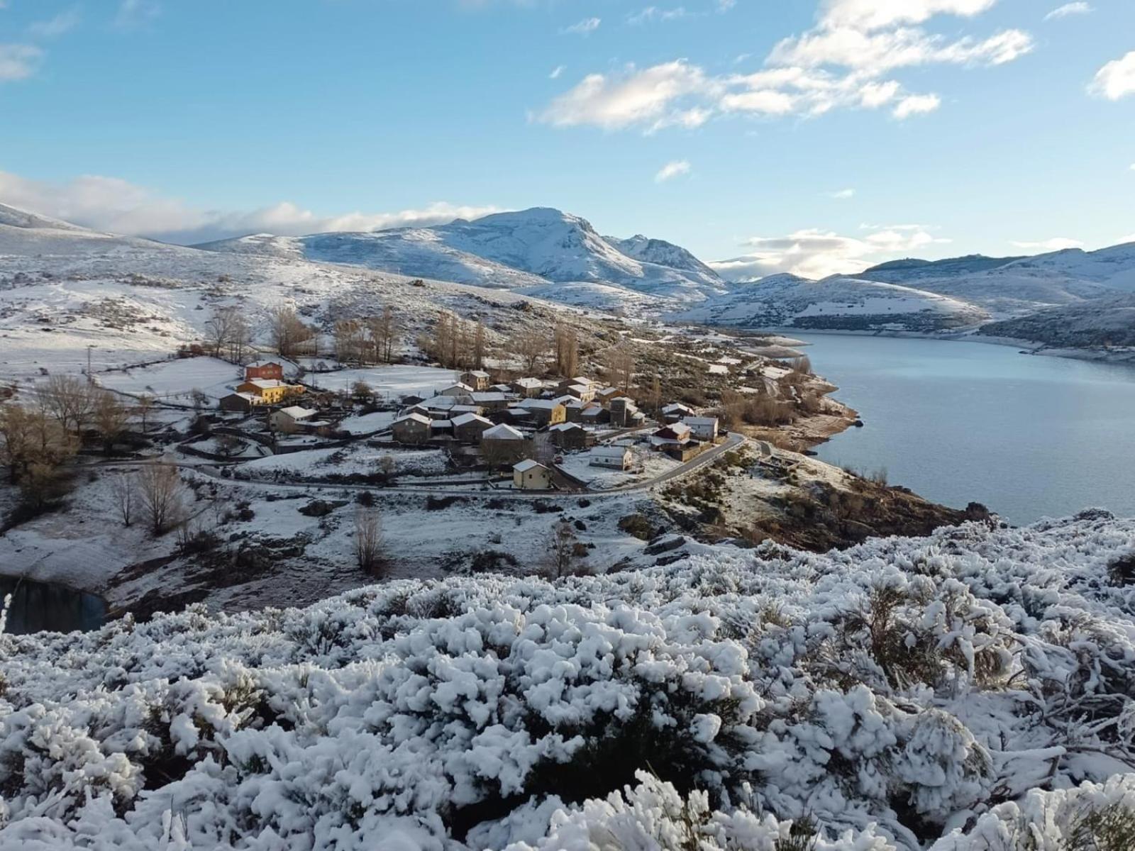 Hotel Pico Espiguete Alba de los Cardaños エクステリア 写真